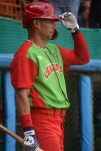 Yudier Rondón ha castigado el pitcheo naranja