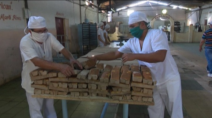 Diversifican producciones establecimientos de la Industria Alimentaria en Las Tunas
