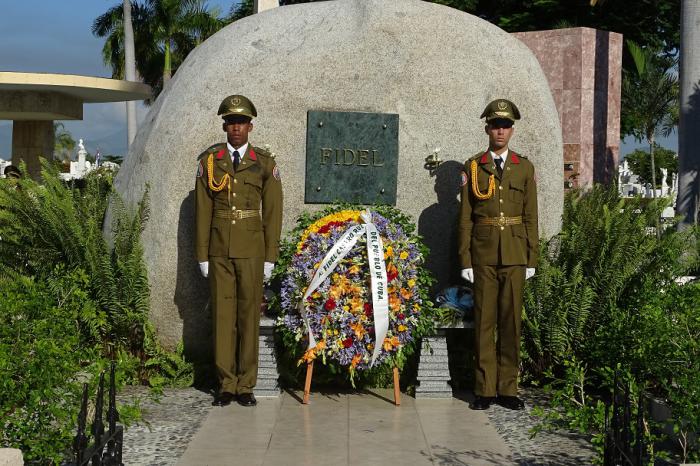 Homenaje al eterno padre Fidel