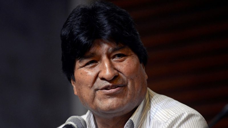 La Fiscalía de facto de Bolivia imputa a Evo Morales con cargos de "terrorismo" y ordena su detención