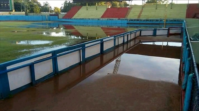 Inician reparación del drenaje del estadio Julio Antonio Mella en Las Tunas