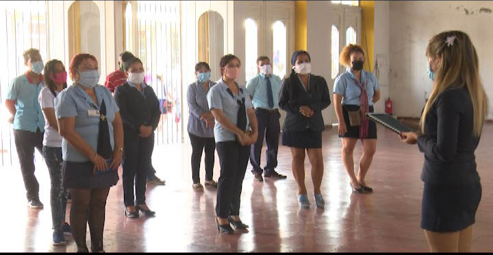 Celebran Joven Club de Computación su aniversario 33