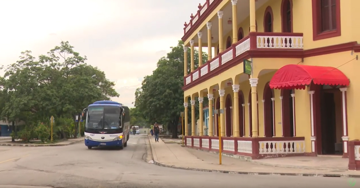 Entre calles: Hoteles tuneros