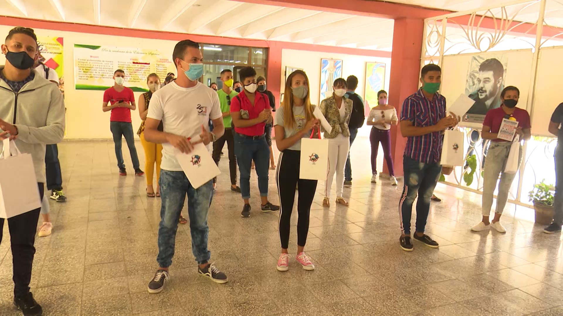 Entregan a la Universidad de las Tunas condición “Jóvenes por la vida”