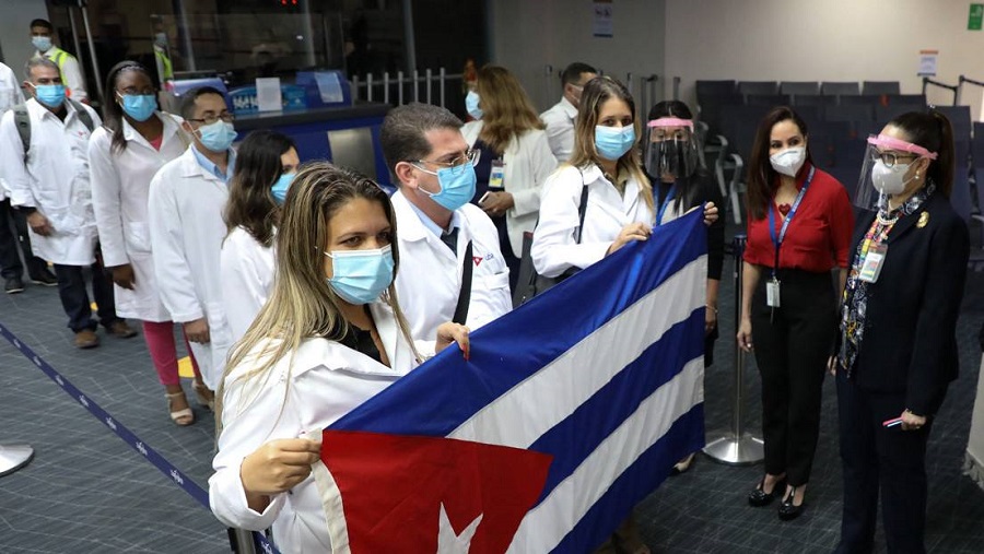 ¿Qué diferencia a la medicina cubana? Así es el Contingente Henry Reeve, desplegado en 40 países para luchar contra la pandemia