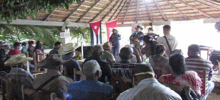 Llega al millón de litros de leche cooperativa Carlos Manuel de Céspedes
