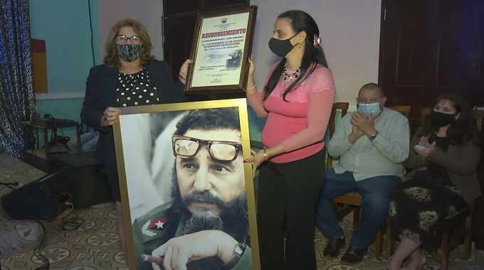 Rinden homenaje en #LasTunas a los trabajadores de la Escuela Provincial del Partido