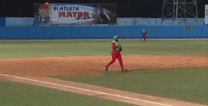 El equipo de Los Leñadores de #Las Tunas se acercan a la clasificación de los play off