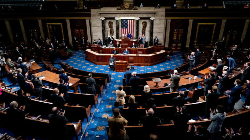 Casi 100 congresistas demócratas apoyan la destitución de Trump vía impeachment tras la violencia de sus partidarios