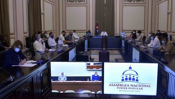 Consejo de Estado aprueba tres decretos-leyes y recibe información sobre la marcha de la Tarea Ordenamiento