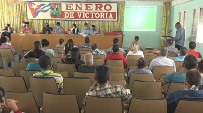 Efectuado en Puerto Padre Pleno del Comité Municipal del Partido