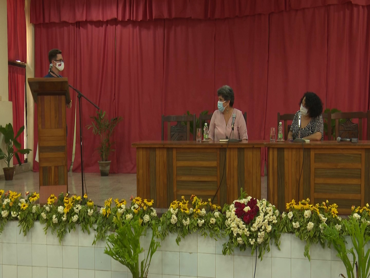 Presentan resultados del Observatorio Social de la Universidad de LasTunas a Martha Mesa Valencianos
