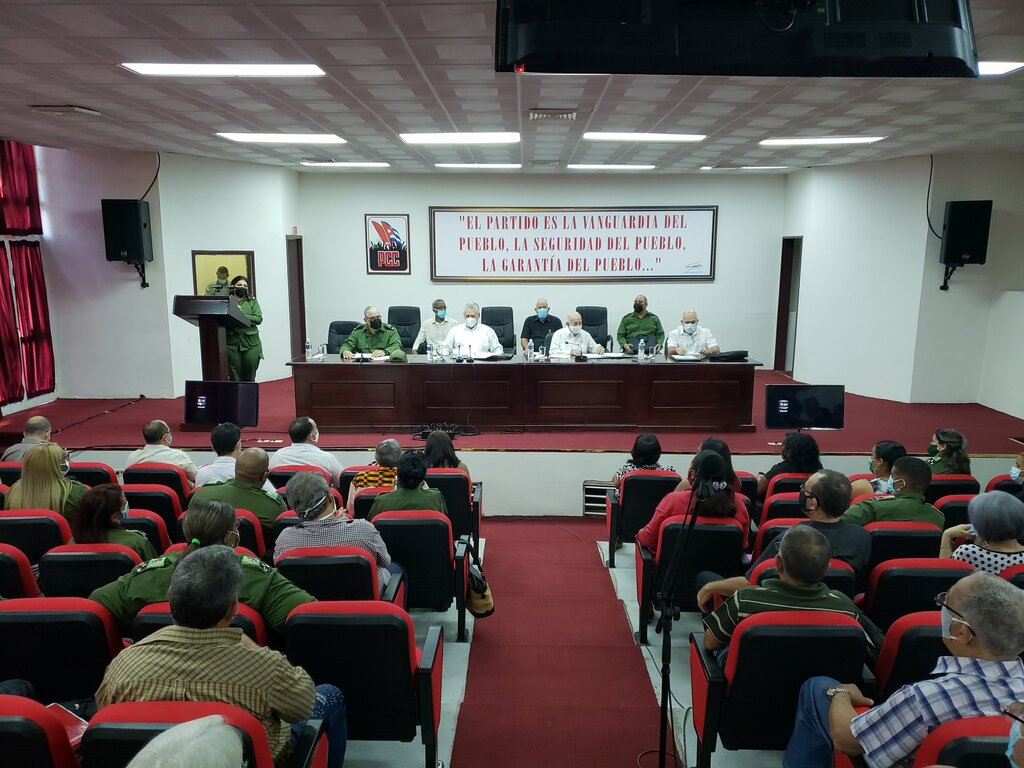 Participa Díaz-Canel en Pleno del Comité Provincial de La Habana