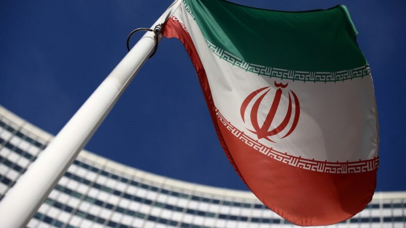 Irán volverá a cumplir el acuerdo nuclear plenamente solo si EE.UU. levanta todas las sanciones