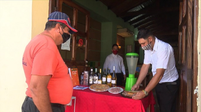 Consolida Palmares Las Tunas ofertas de comida para consumir en casa