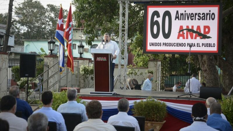Encabezó Díaz-Canel celebración por el aniversario 60 de la ANAP