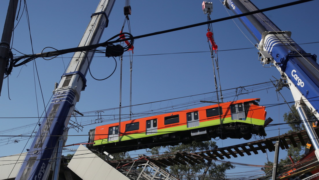 Asciende a 24 el número de muertos por desplome del puente del metro en Ciudad de México