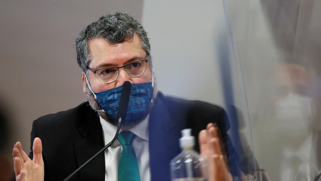 «Mientras la gente moría en Manaos, el oxígeno venía de Venezuela por carretera»: Recriminan al excanciller de Brasil la gestión de la pandemia