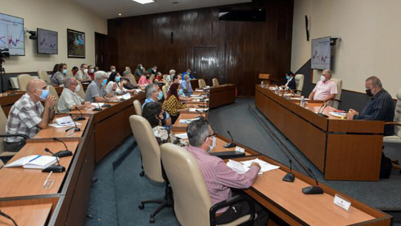 Actualiza Cuba su protocolo de atención a graves y críticos por COVID-19