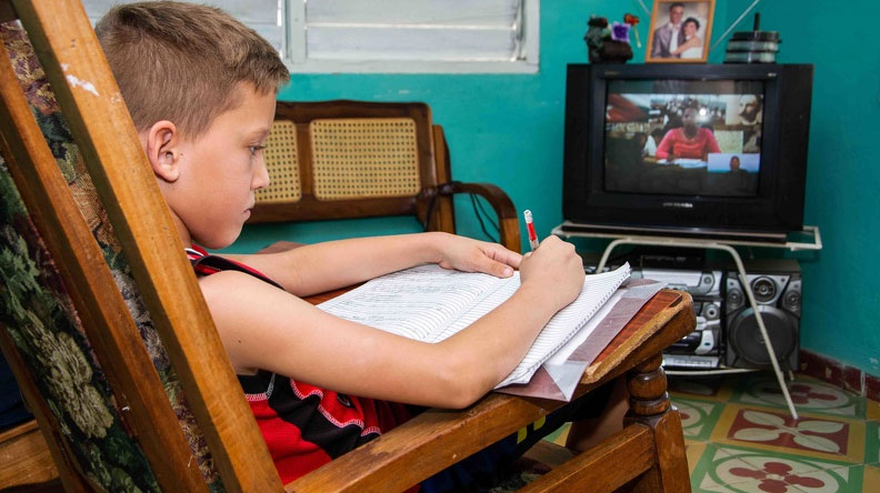 En el adiós a las tele-clases, un merecido reconocimiento