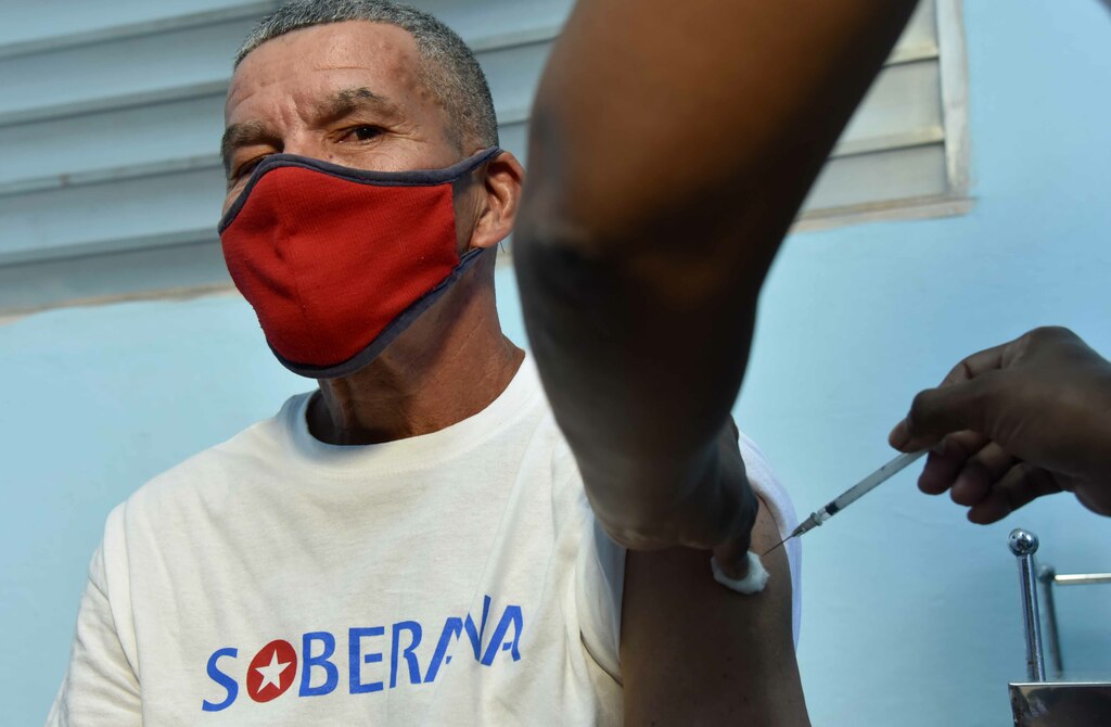 Soberana 02: Desde esta semana, grupo placebo de ensayo fase III recibirá primera dosis