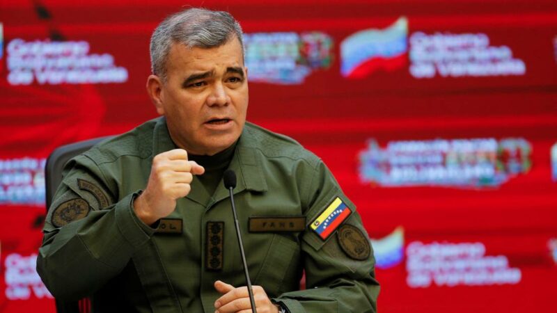 Venezuela comunica el rescate de 8 militares secuestrados por grupos irregulares armados de Colombia