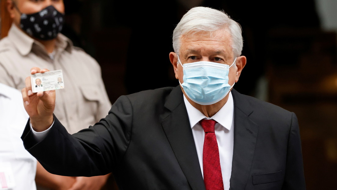 «Se reafirmó el camino de la democracia»: López Obrador celebra la jornada electoral y el triunfo de su partido