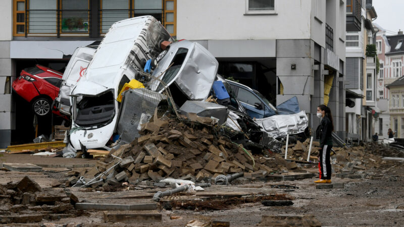 Alemania declara el estado de catástrofe militar por las devastadoras inundaciones que ya dejaron más de 100 muertos y moviliza al Ejército