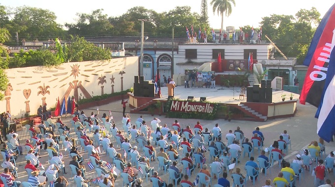 Tuneros expresaron su apoyo a la Revolución Cubana