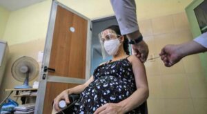 Prevenir, primera acción para disminuir los contagios en embarazadas y puérperas