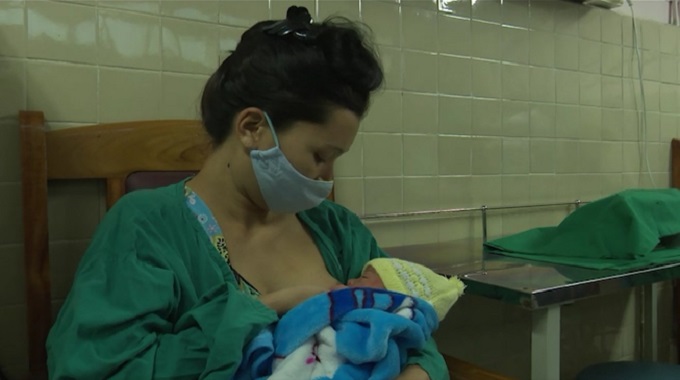 Estimulan en Las Tunas programas sanitarios a favor de la madre y el niño