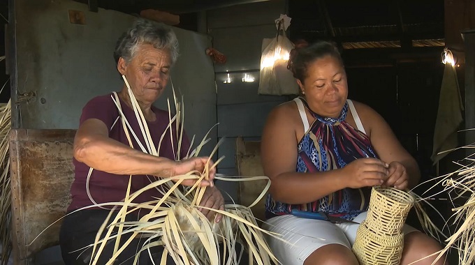 Rescatan tradicional práctica de la artesanía en Majibacoa
