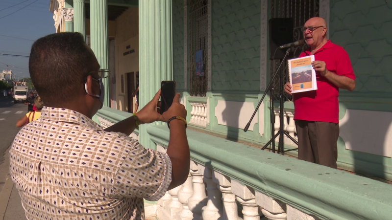 Presentan en las Tunas primer libro digital de la editorial Sanlope