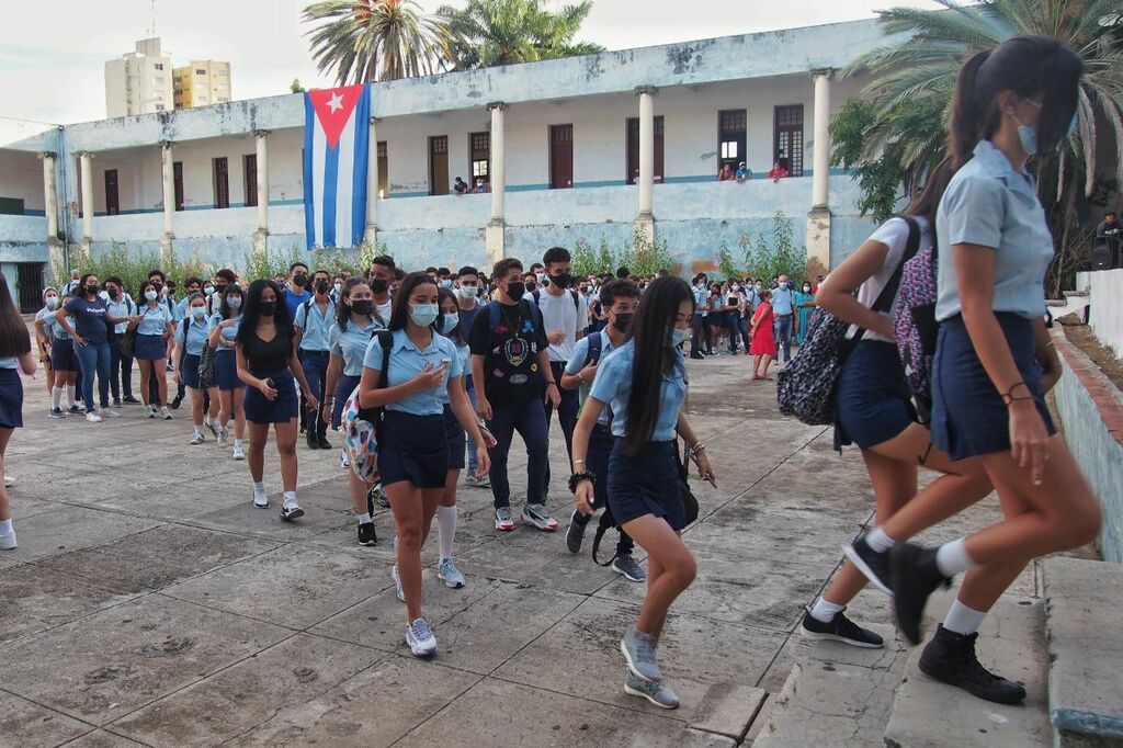 Un día tremendamente feliz para la educación cubana (+Video)