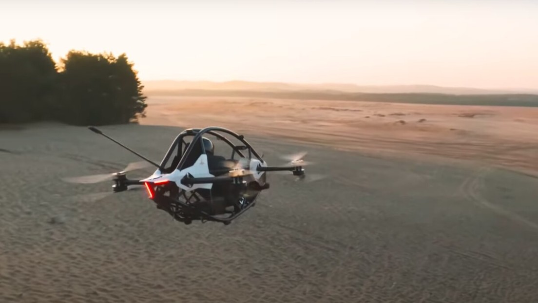 VIDEO: Presentan un vehículo eléctrico volador a lo ‘Star Wars’ que se conduce como una ‘consola de videojuegos’