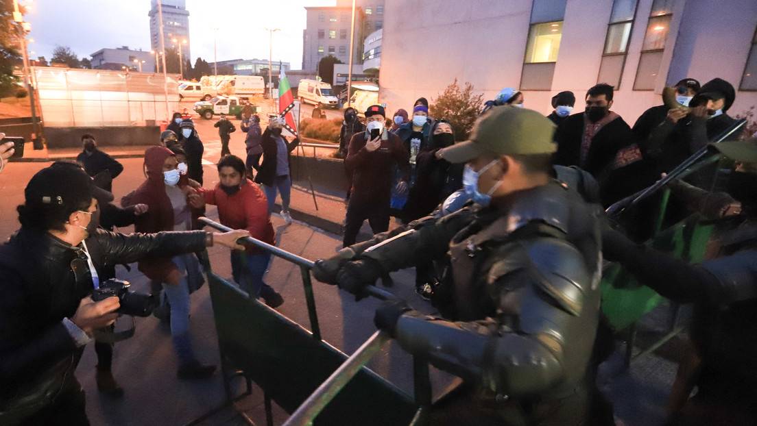 La muerte de dos mapuches tras un operativo militar en Chile aviva las tensiones durante el estado de excepción: «Arderá lo que tenga que arder»