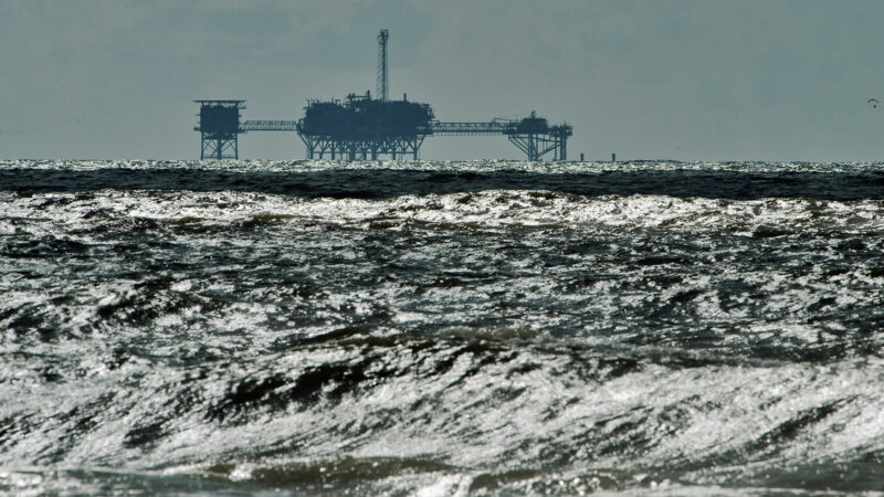 EE.UU. realiza una histórica subasta de arrendamiento de petróleo y gas en el golfo de México tan solo unos días después de la cumbre climática