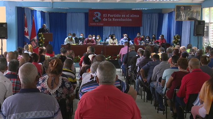 Celebran en Colombia primera Asamblea Municipal del Partido