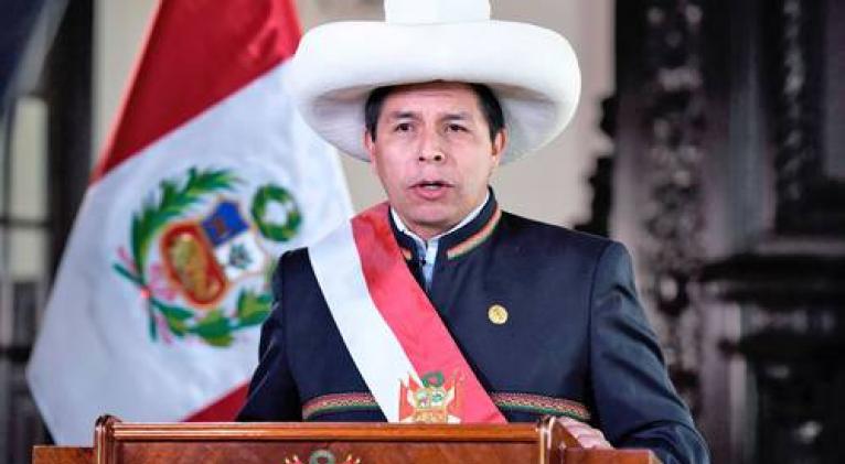 Castillo rechaza acusaciones de corrupción