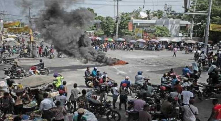 Enfrentamientos pandilleros causan estragos en capital haitiana