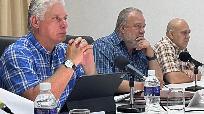 Encabeza Díaz-Canel chequeo a acciones para extinción de incendio