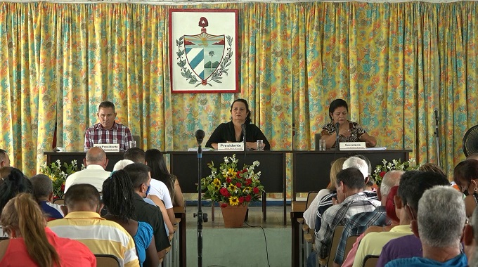 Realizan asamblea municipal del Poder Popular en Puerto Padre
