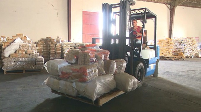 Distribuyen en #LasTunas tercer módulo de alimentos