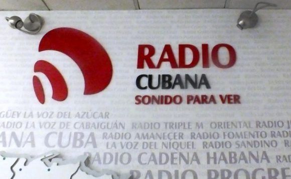 La radio cubana, fiel compañera de la Revolución