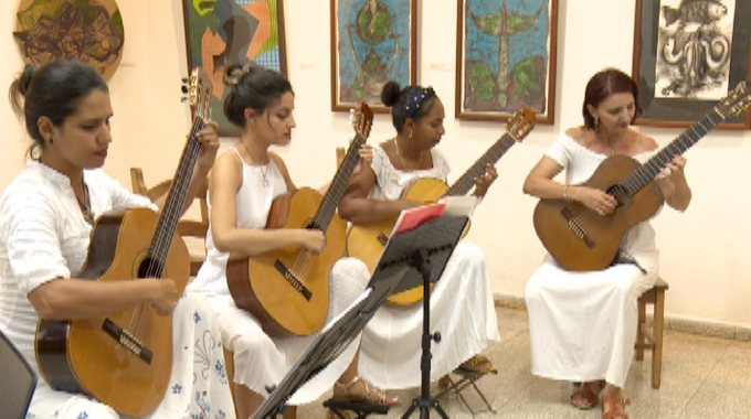 Se realizaron en #LasTunas actividades por el aniversario  de la UNEAC y de la Radio Cubana