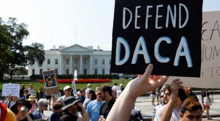 Estados Unidos perderá 22 000 empleos al mes si se da fin al programa DACA