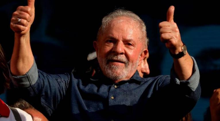 Arranca la campaña electoral en Brasil con el expresidente Lula como favorito