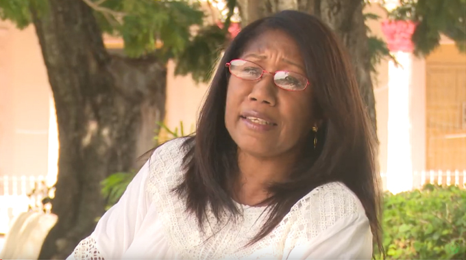 Esta mujer es una Isla: Elvia Amalia