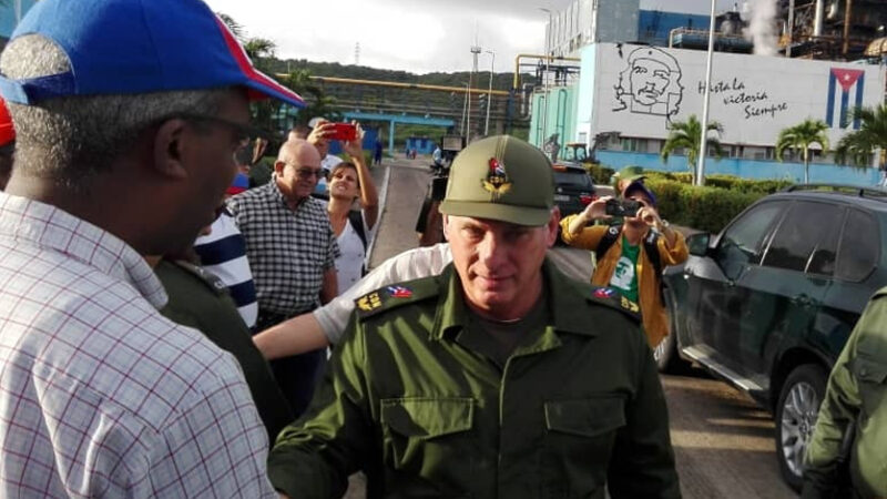 Visita Díaz-Canel termoeléctrica Ernesto Guevara (+Video)