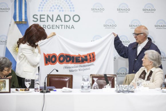 Cristina Fernández en su primera aparición pública tras el atentado: “Lo más grave es que se rompió el pacto democrático”